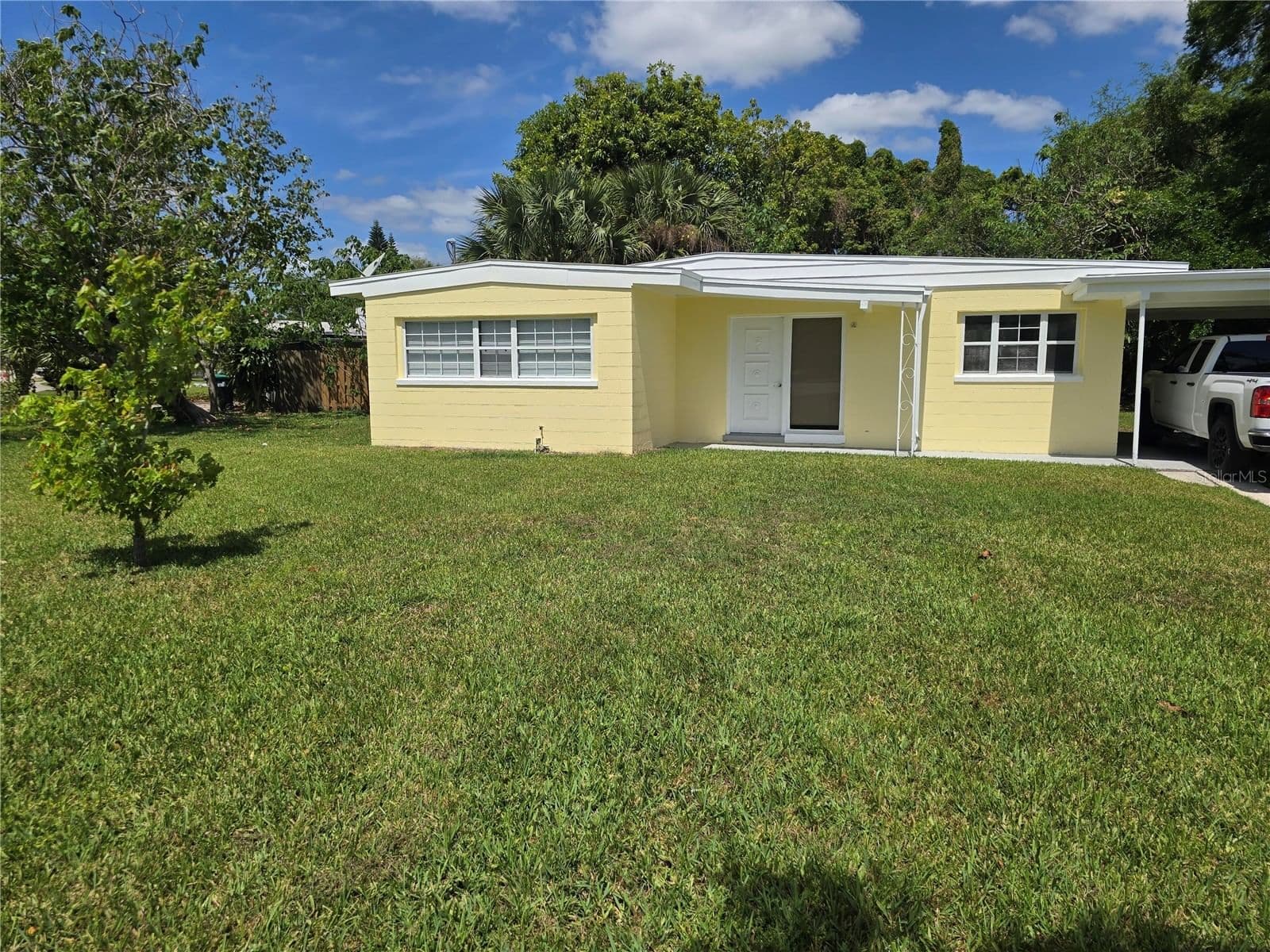 5825 YUCATAN