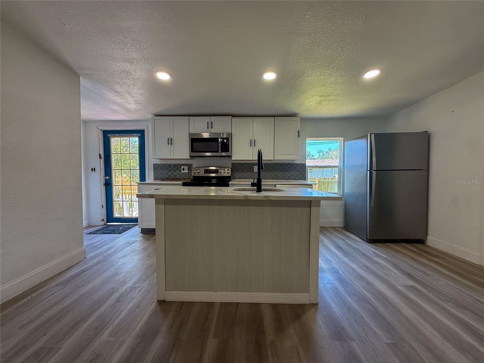 Photo 5 of 18920 3RD