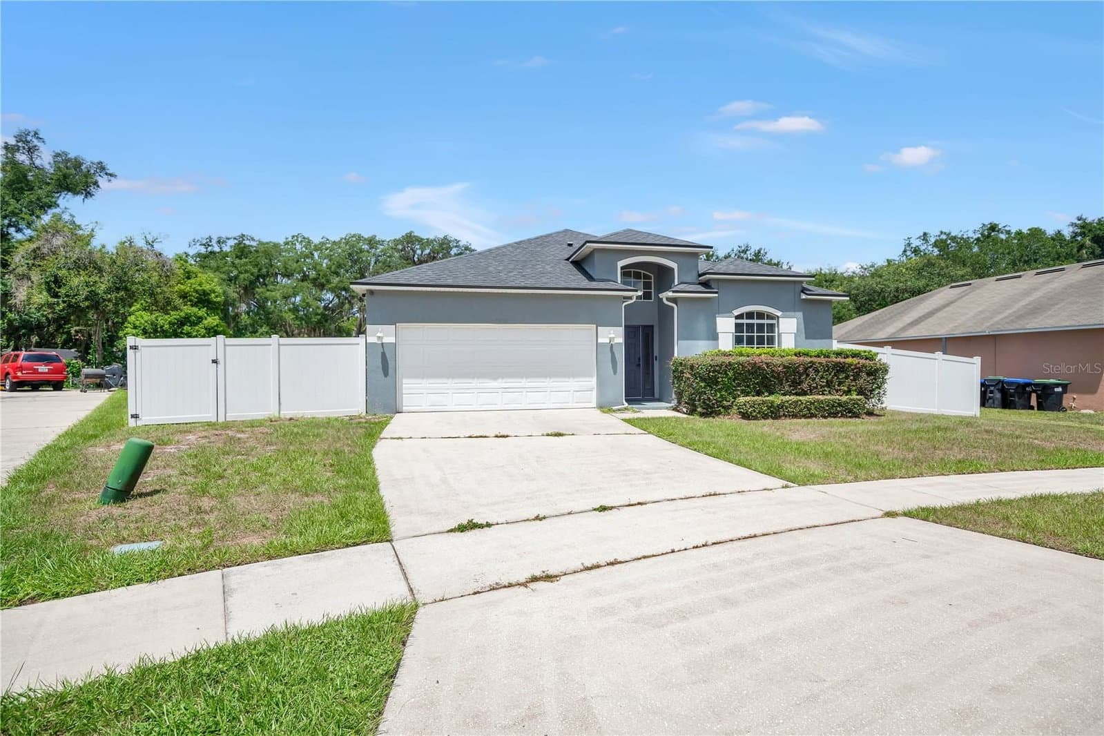 7933 REX HILL