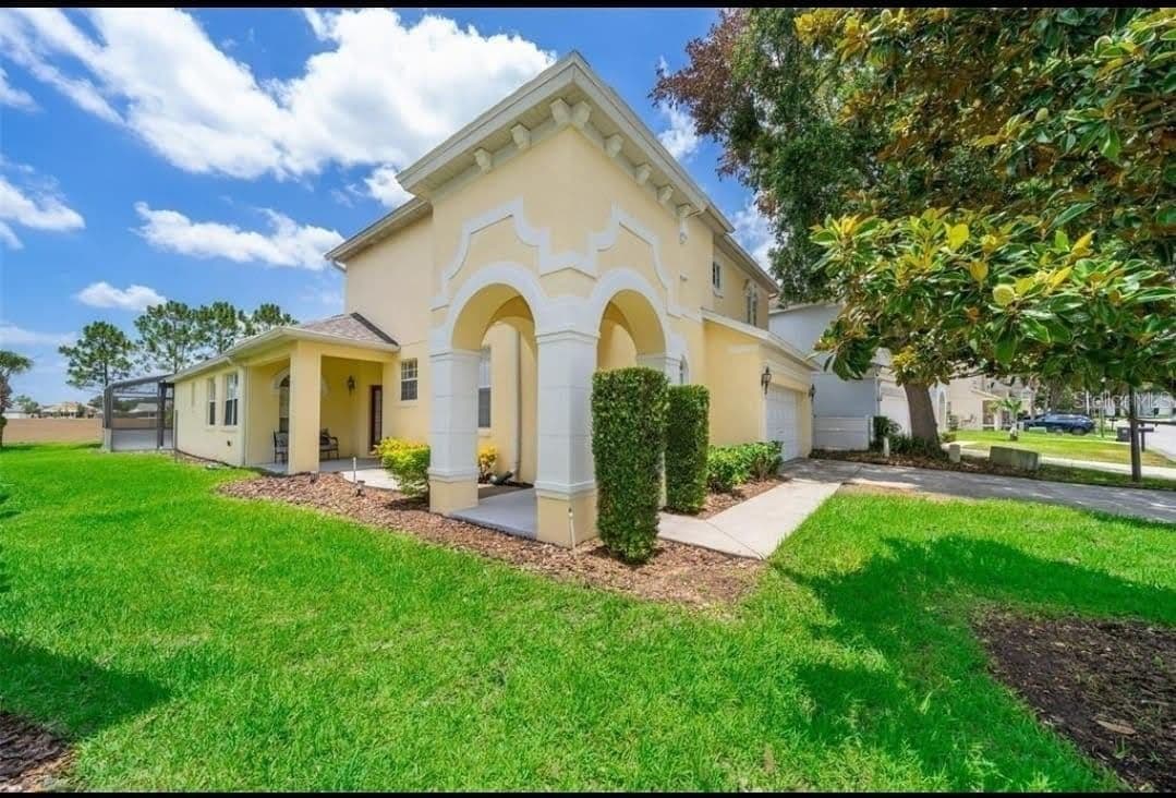 492 TUPELO Circle