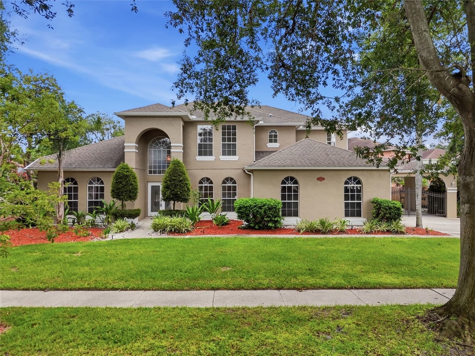 10125 FOXHURST