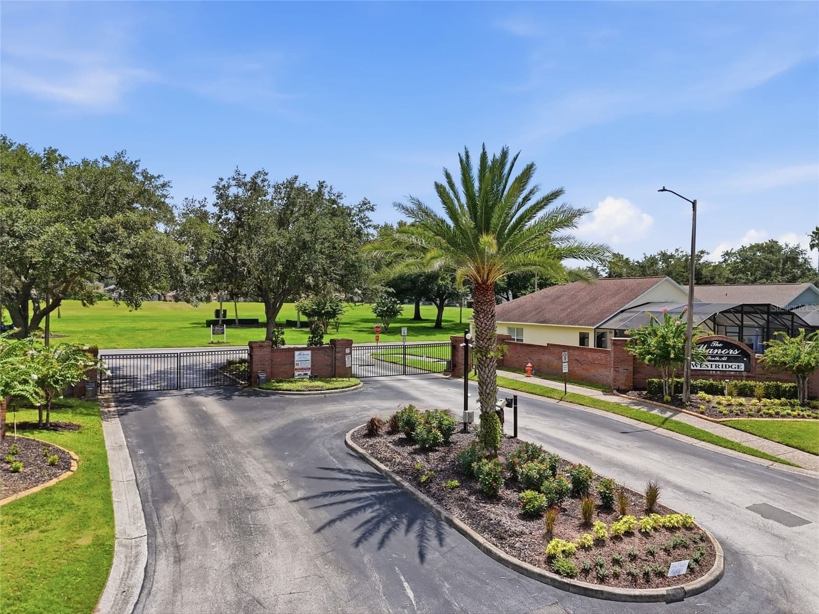 Photo 4 of 440 LANGHAM Drive