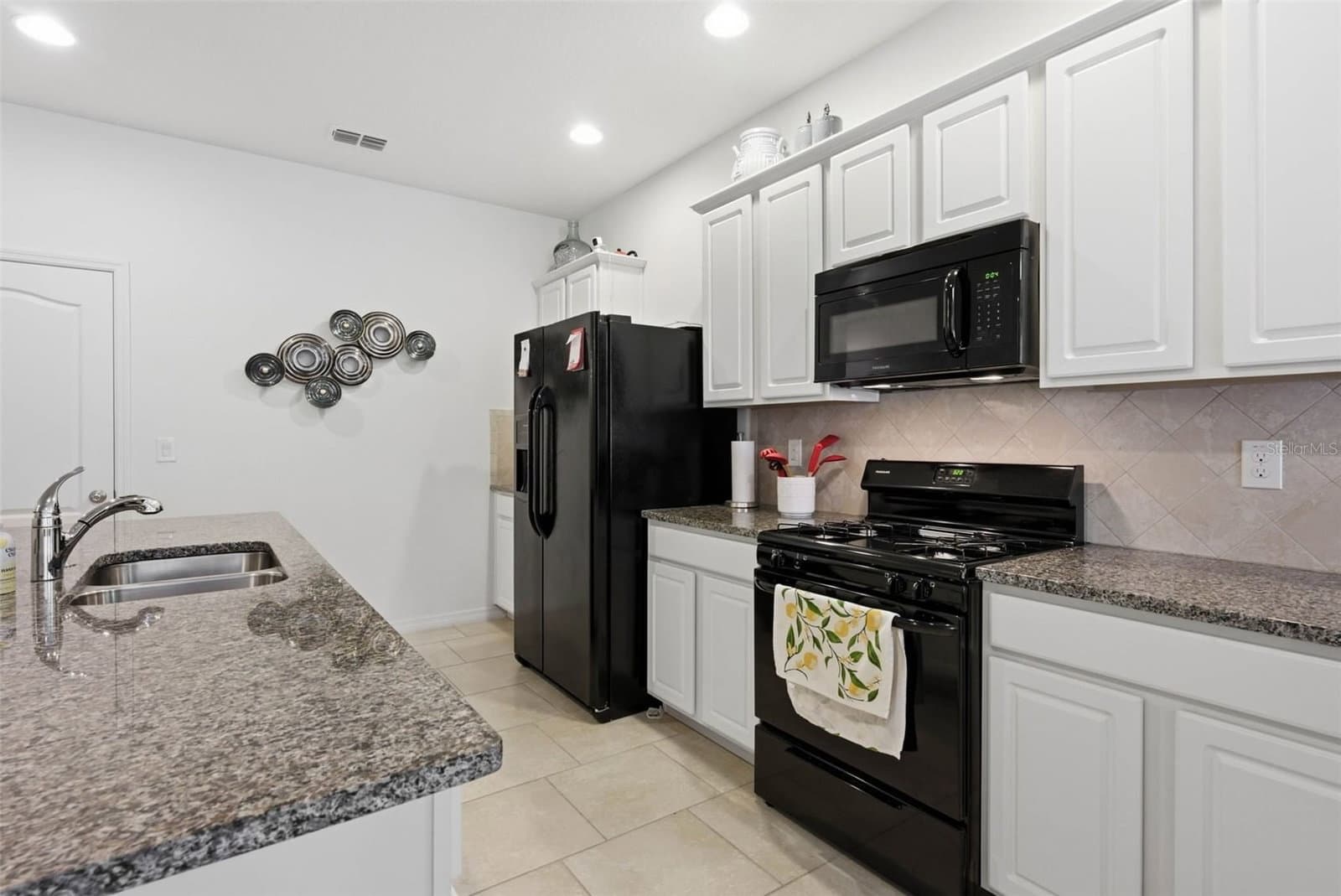 Photo 4 of 4702 TERRASONESTA