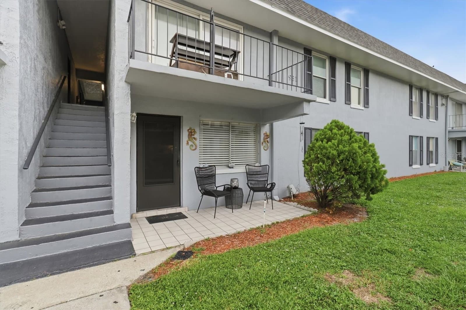 931 W OAK RIDGE