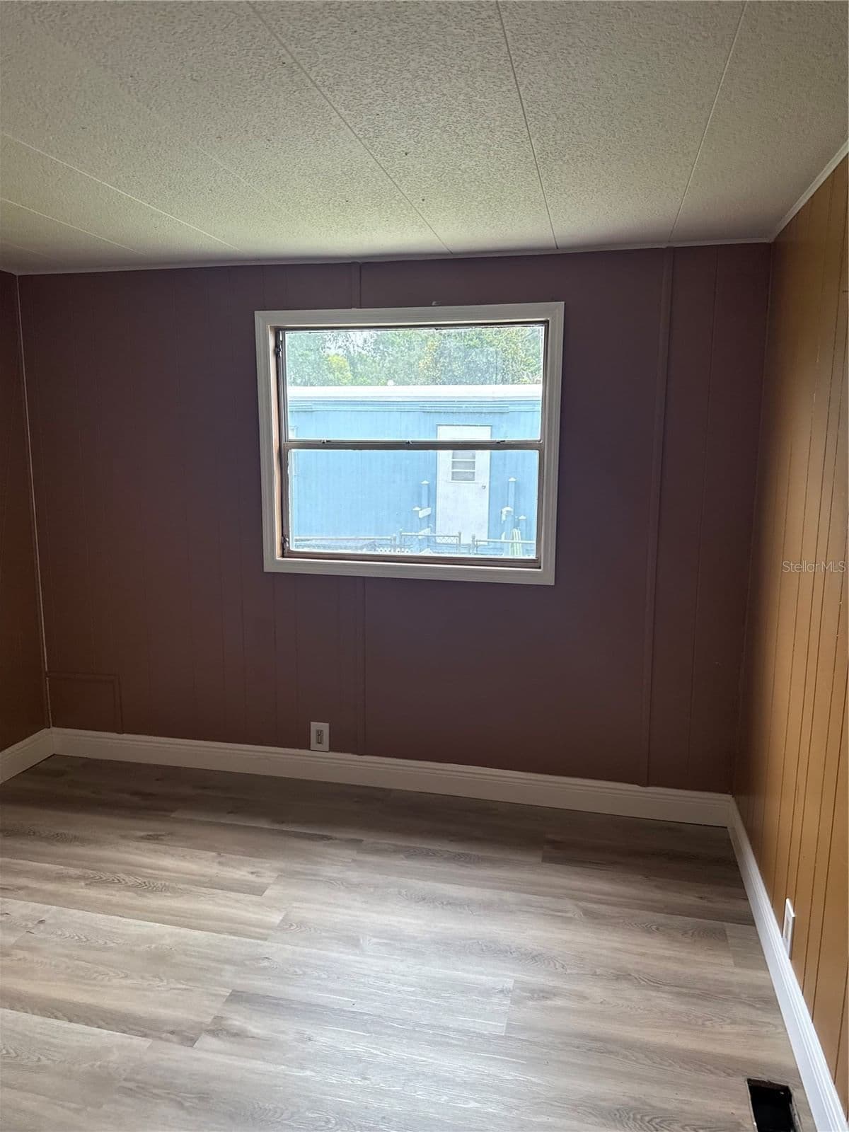 Photo 4 of 9854 5TH