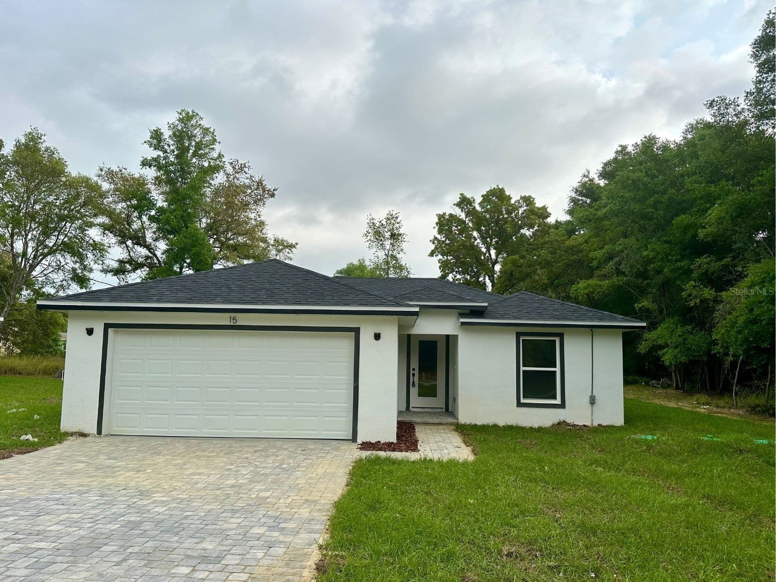 15 BAHIA COURT