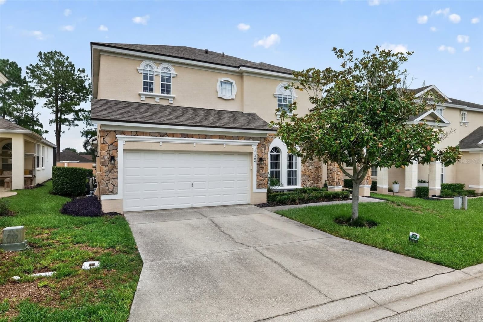 304 CALABAY PARC