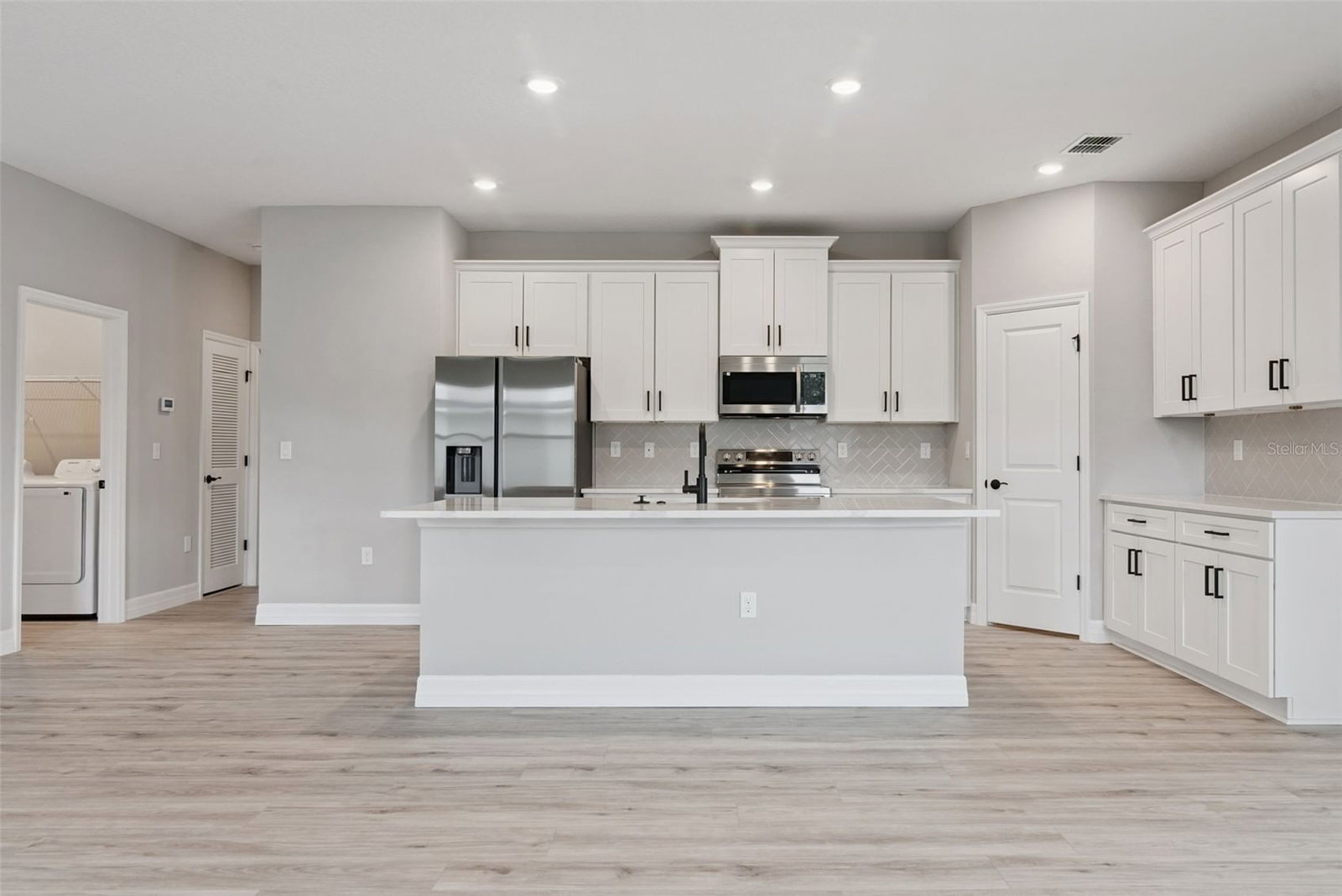 489 MARION OAKS