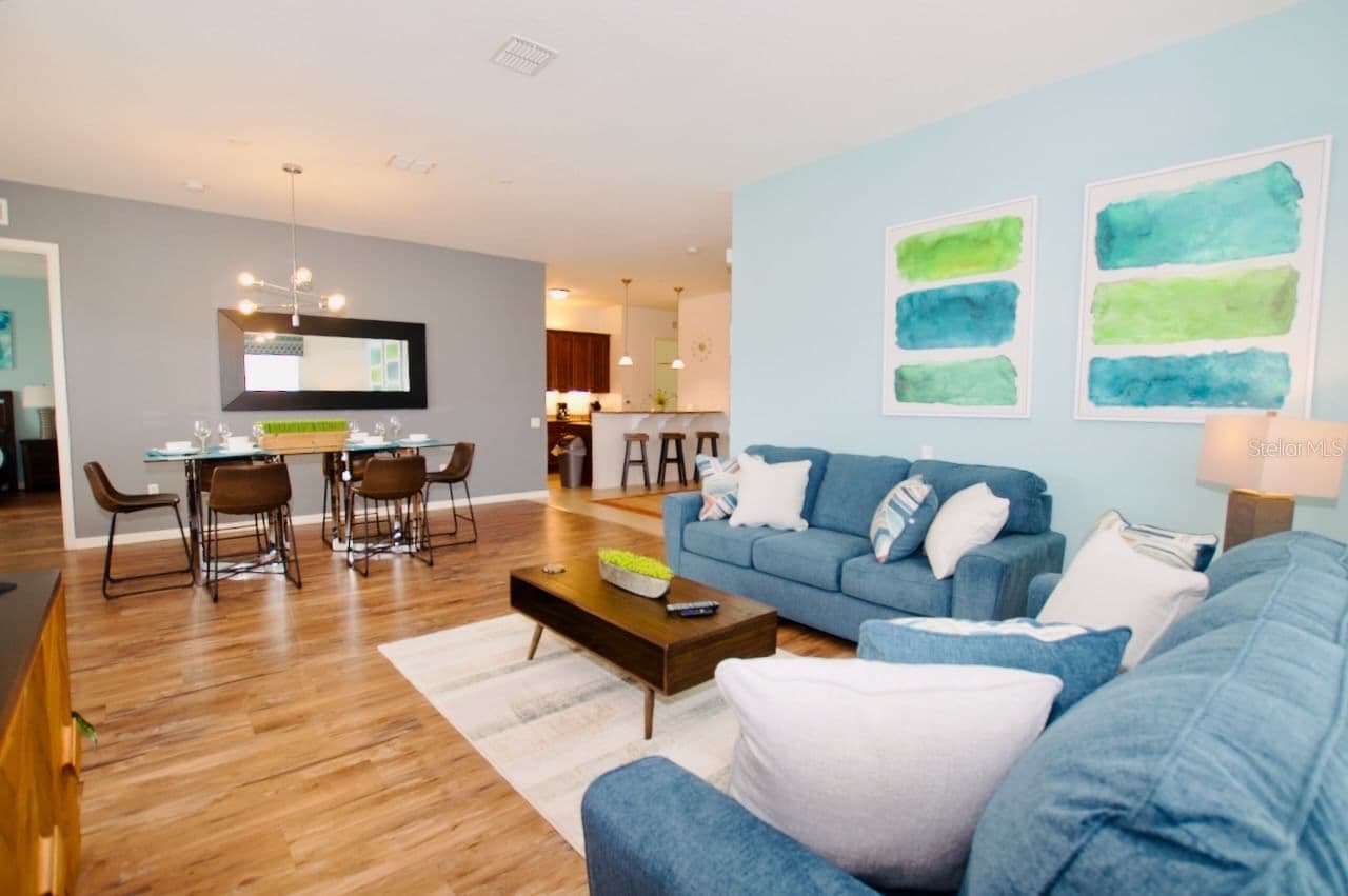 Photo 5 of 5049 SHOREWAY