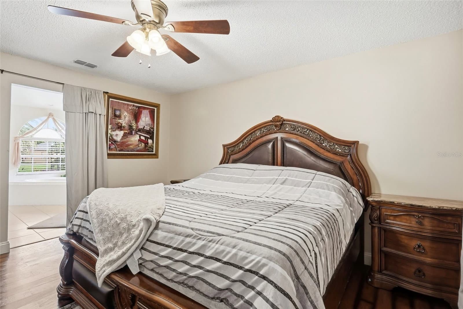 Photo 5 of 1331 COUNTRYRIDGE