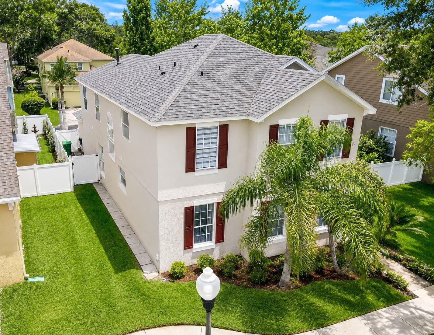 644 AUTUMN OAKS