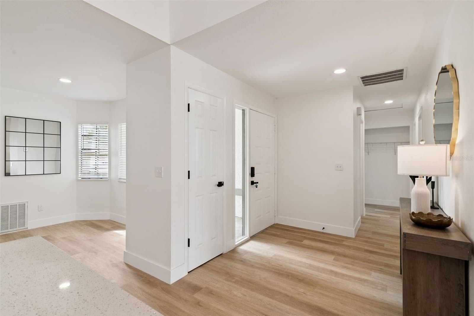 Photo 4 of 13132 PHOENIX WOODS