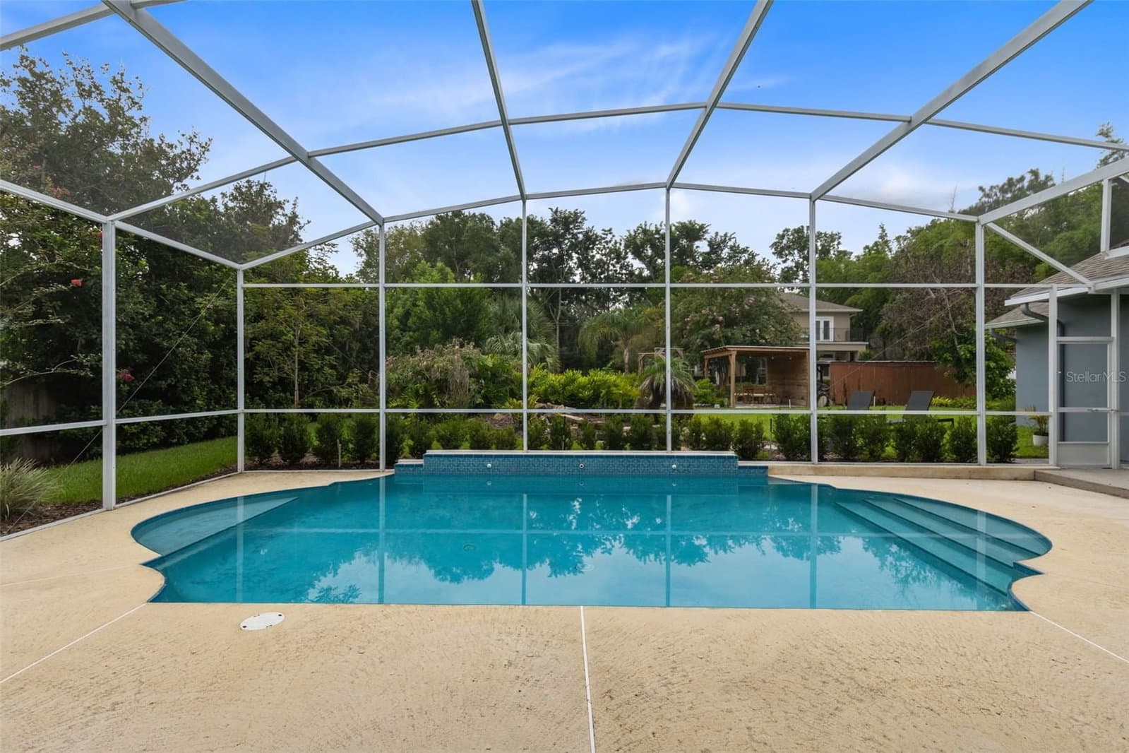 113 SANDY OAKS