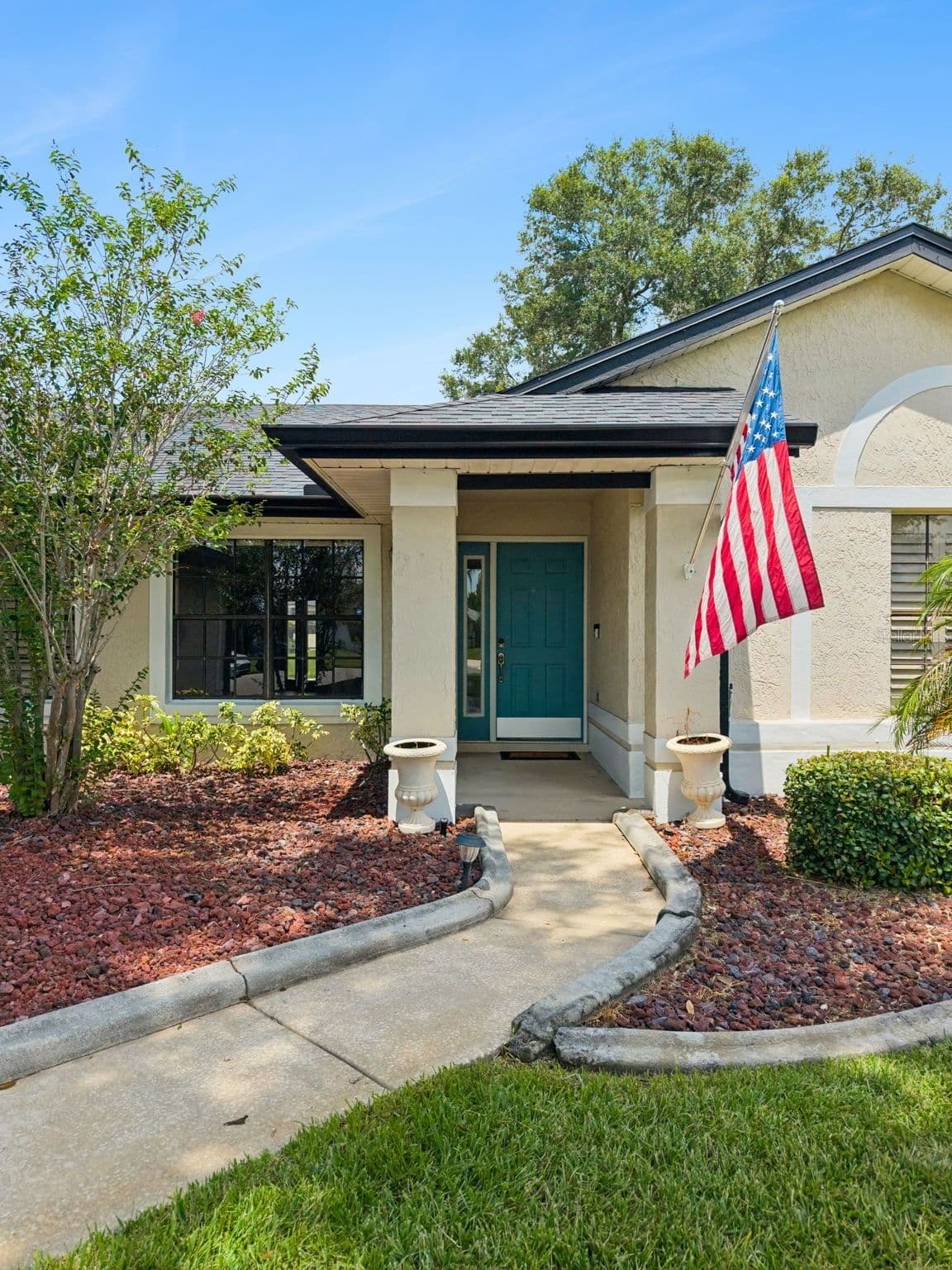 Photo 4 of 14706 EAGLE VIEW