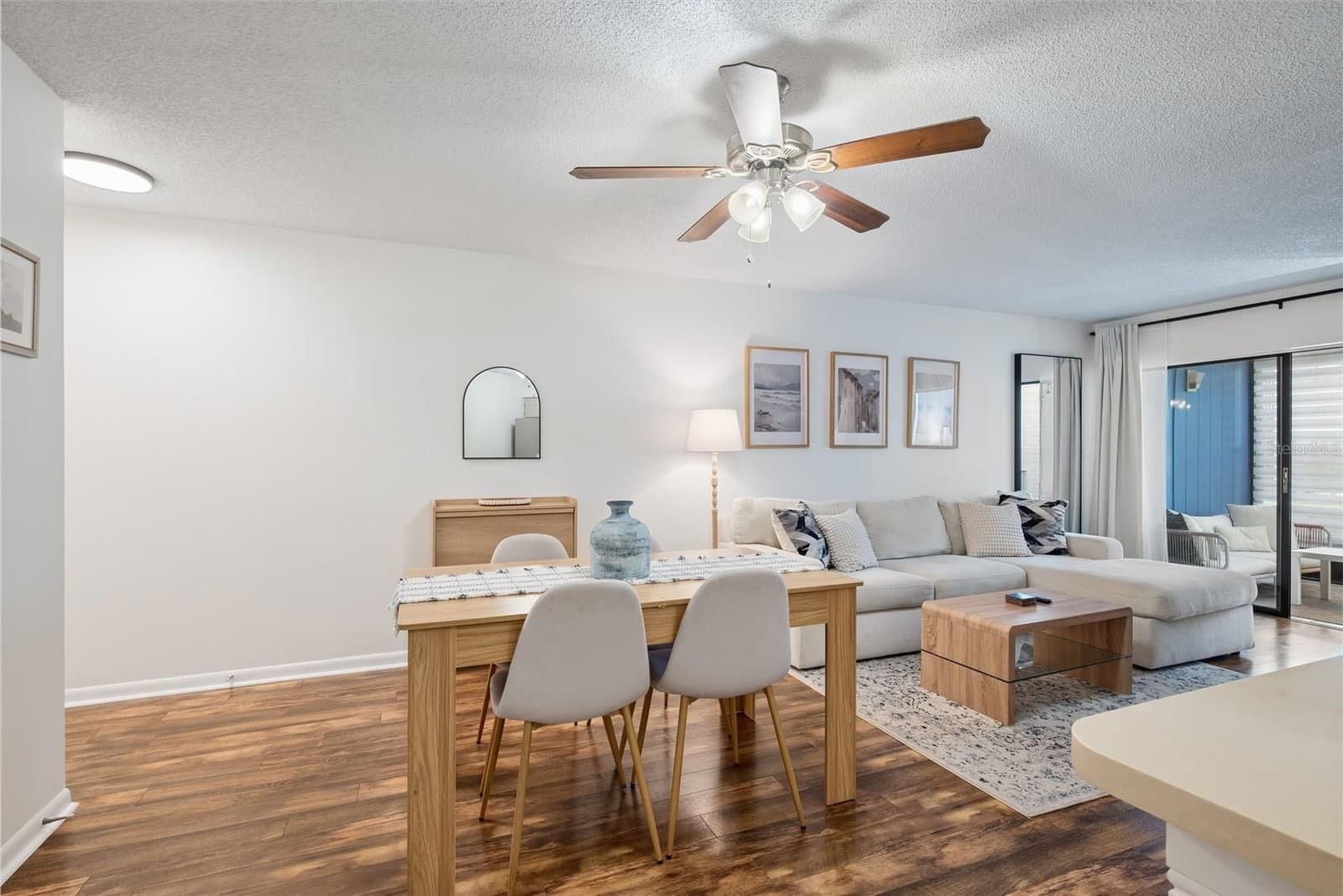 Photo 4 of 3806 SOUTHPOINTE