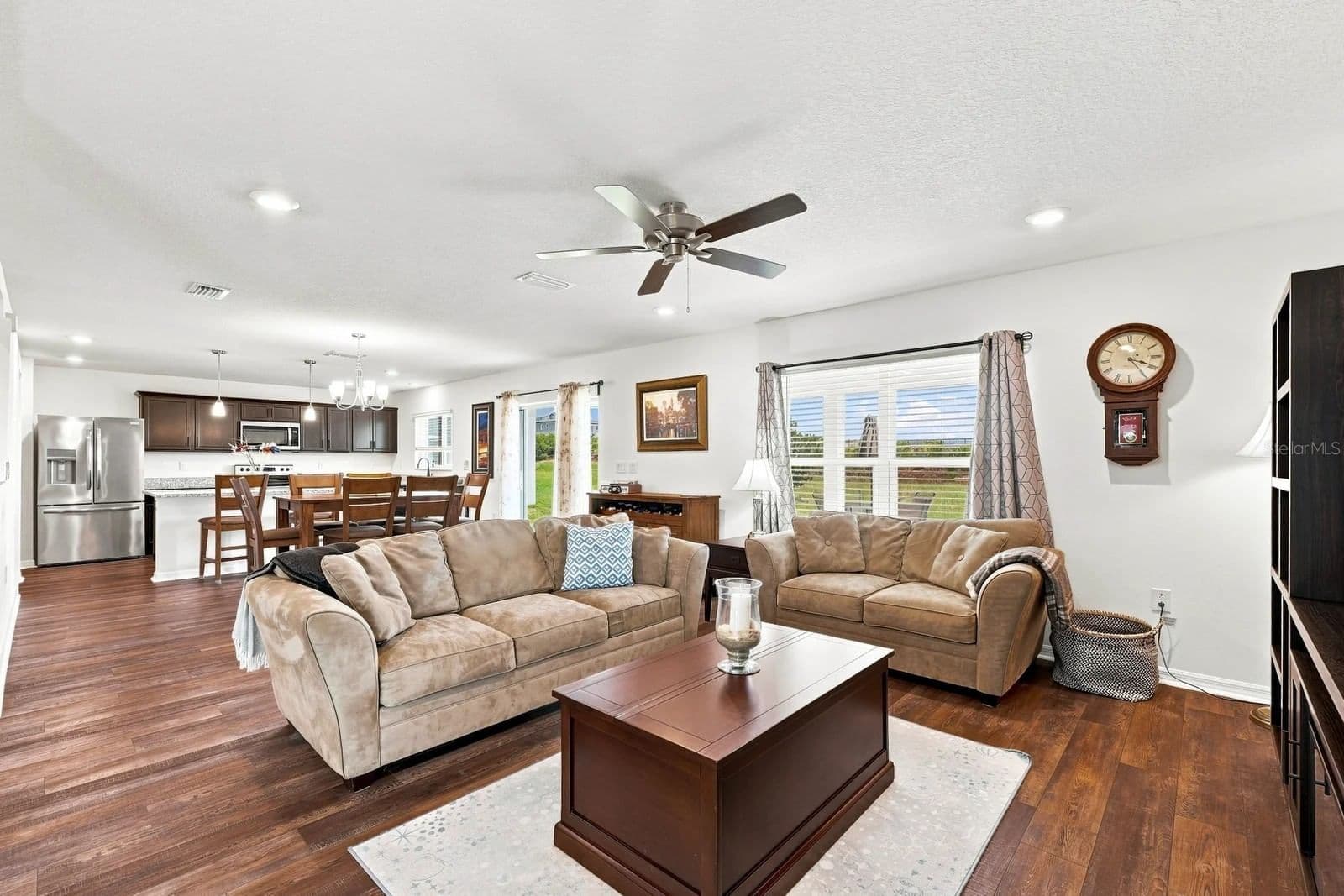 Photo 4 of 455 OVERPOOL