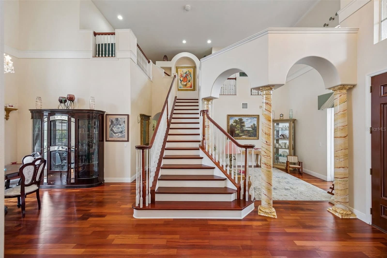 8991 HERITAGE BAY