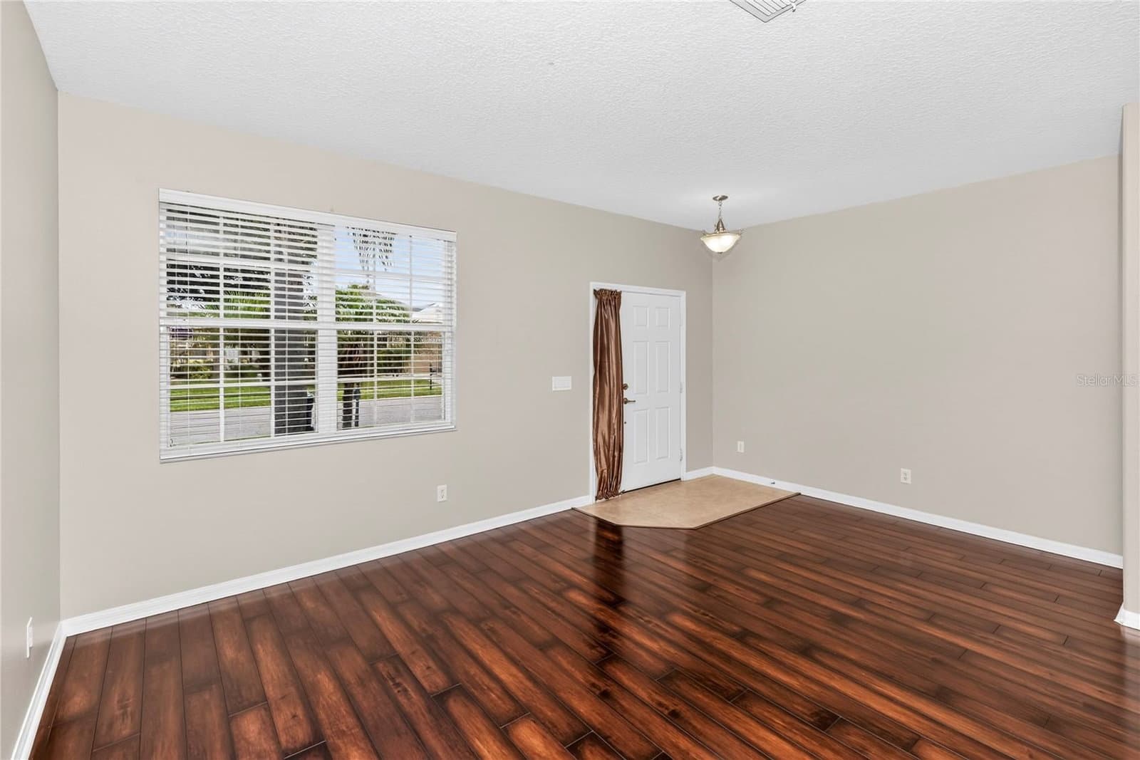 14249 QUEENSIDE