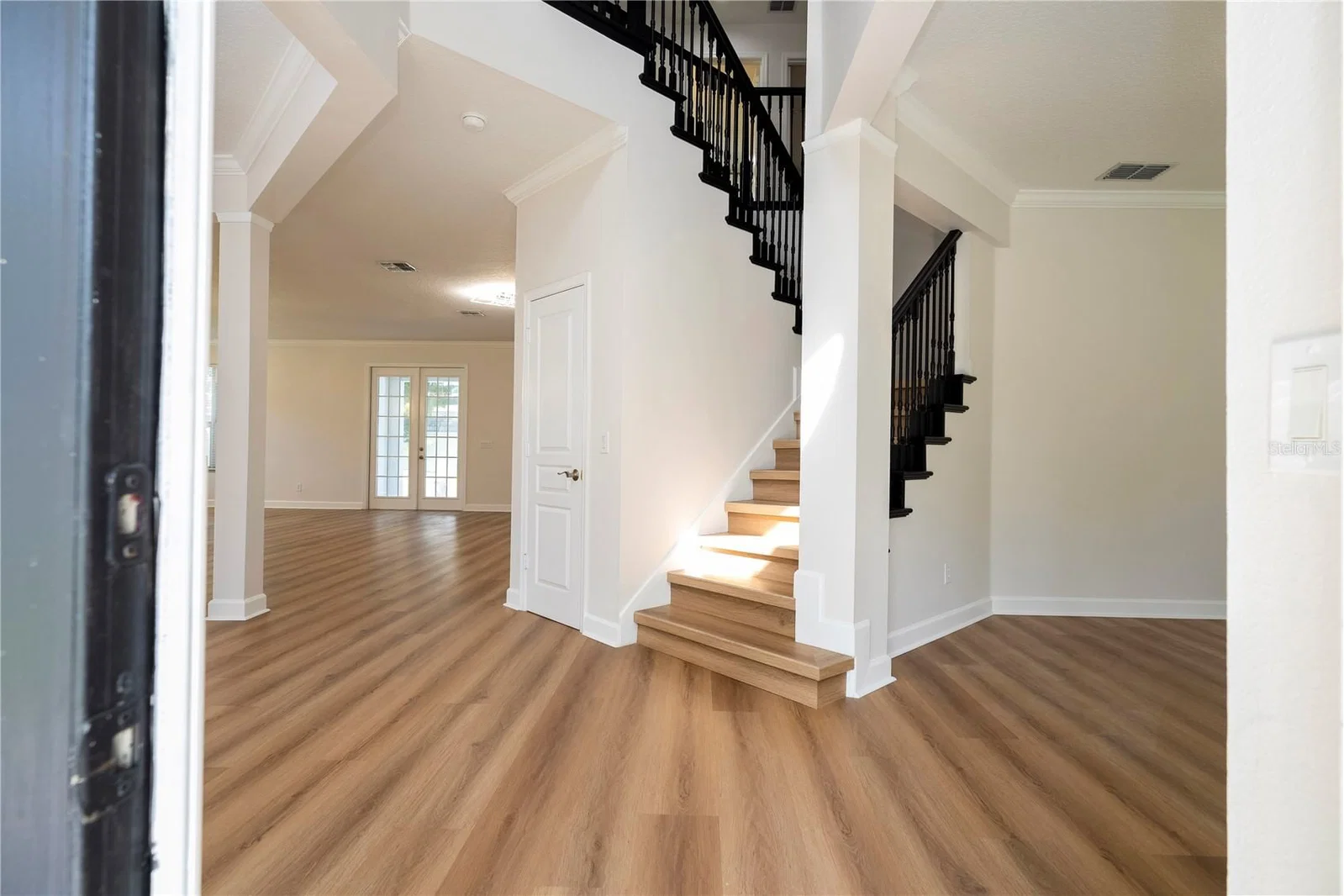 Photo 5 of 13138 PALOMA Drive