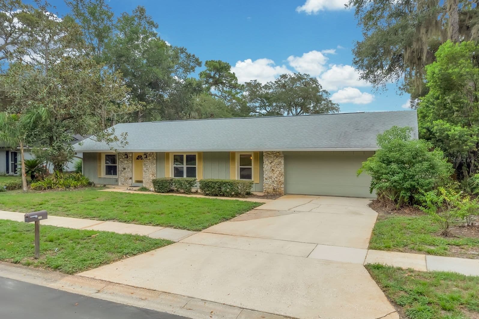 215 PALMETTO CONCOURSE, Longwood, FL
