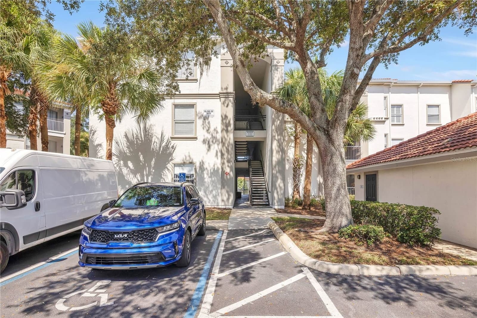2615 MAITLAND CROSSING