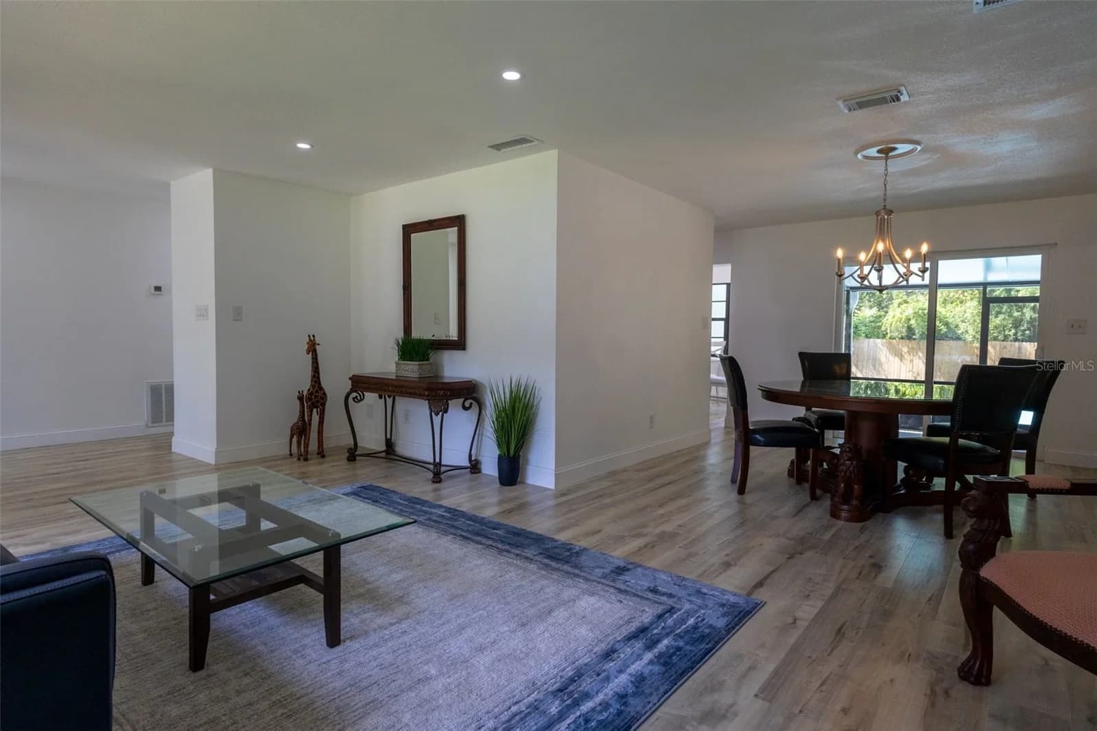 Photo 4 of 4026 TENITA Drive