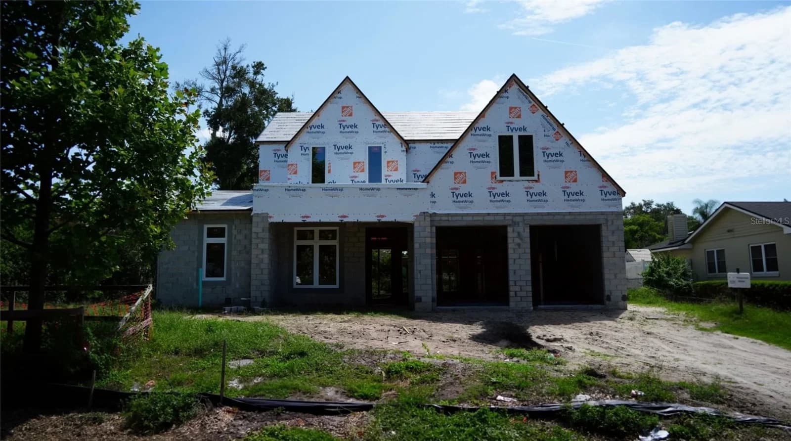 Photo 4 of 648 WORTHINGTON Drive