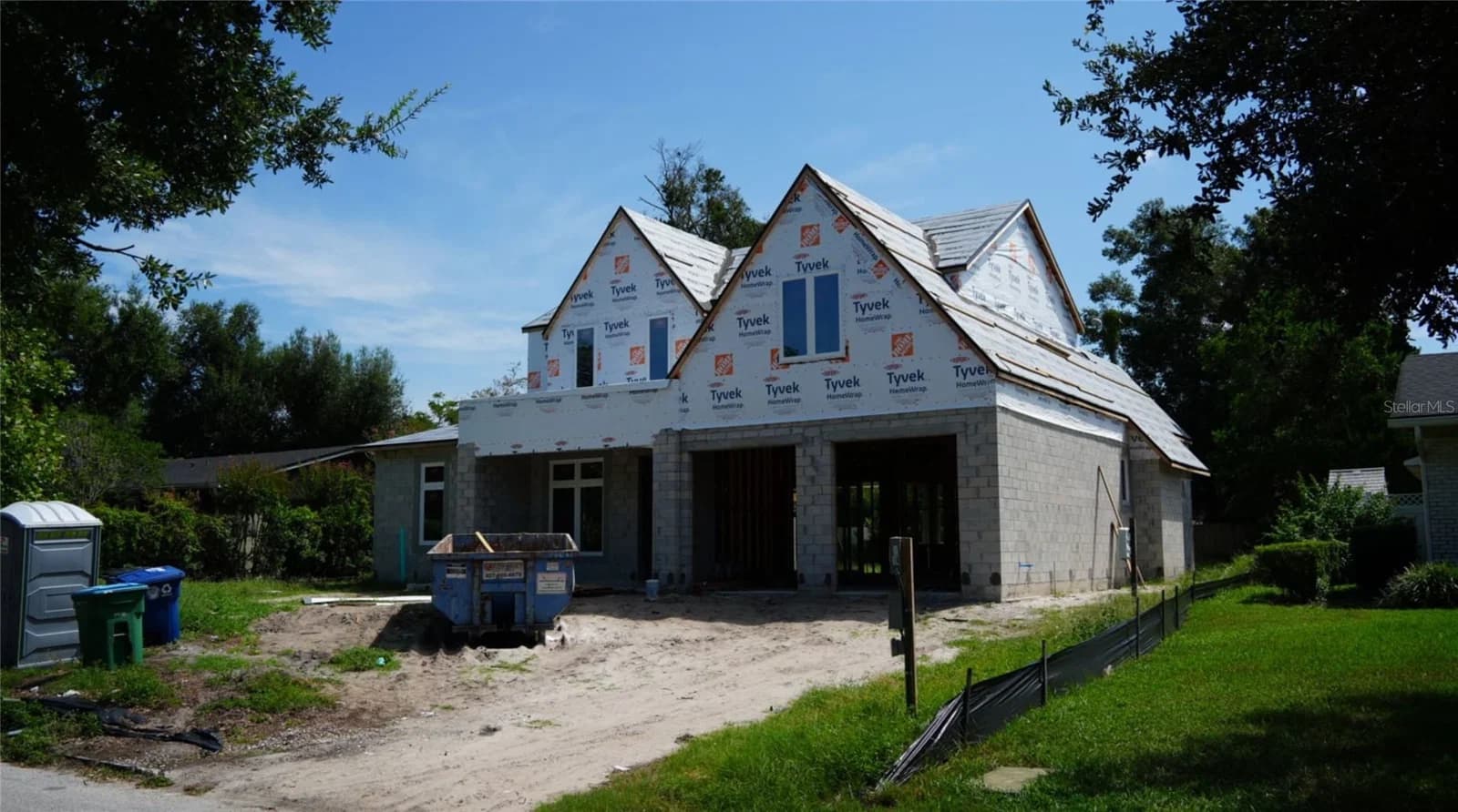 Photo 5 of 648 WORTHINGTON Drive