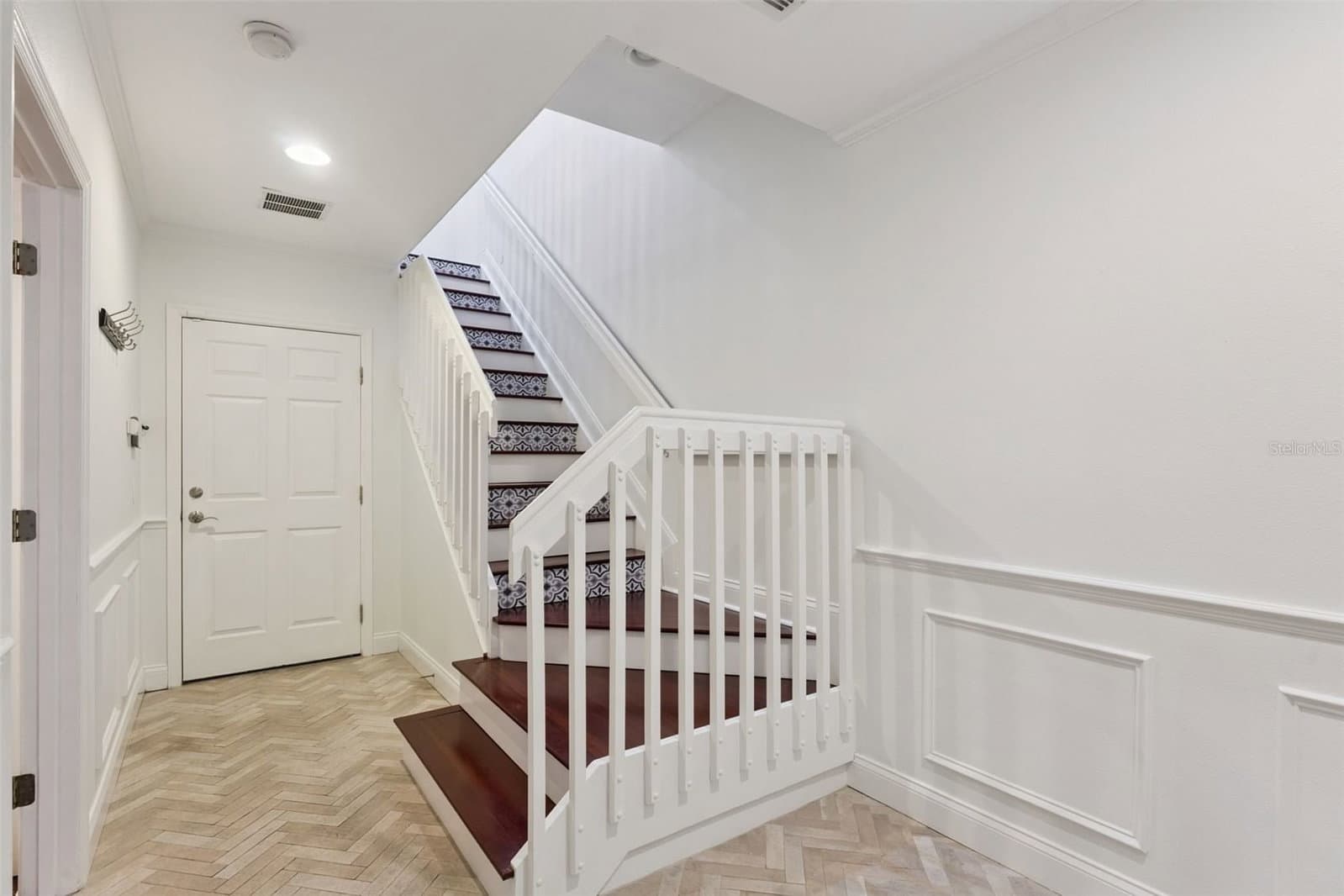 Photo 5 of 1650 PROSPECT
