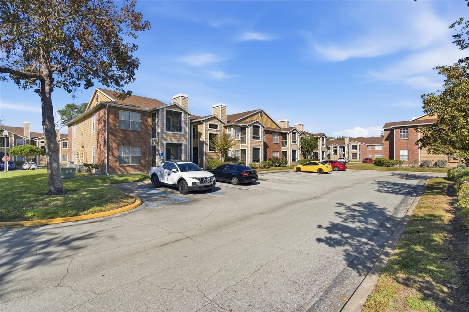 4401 THORNBRIAR