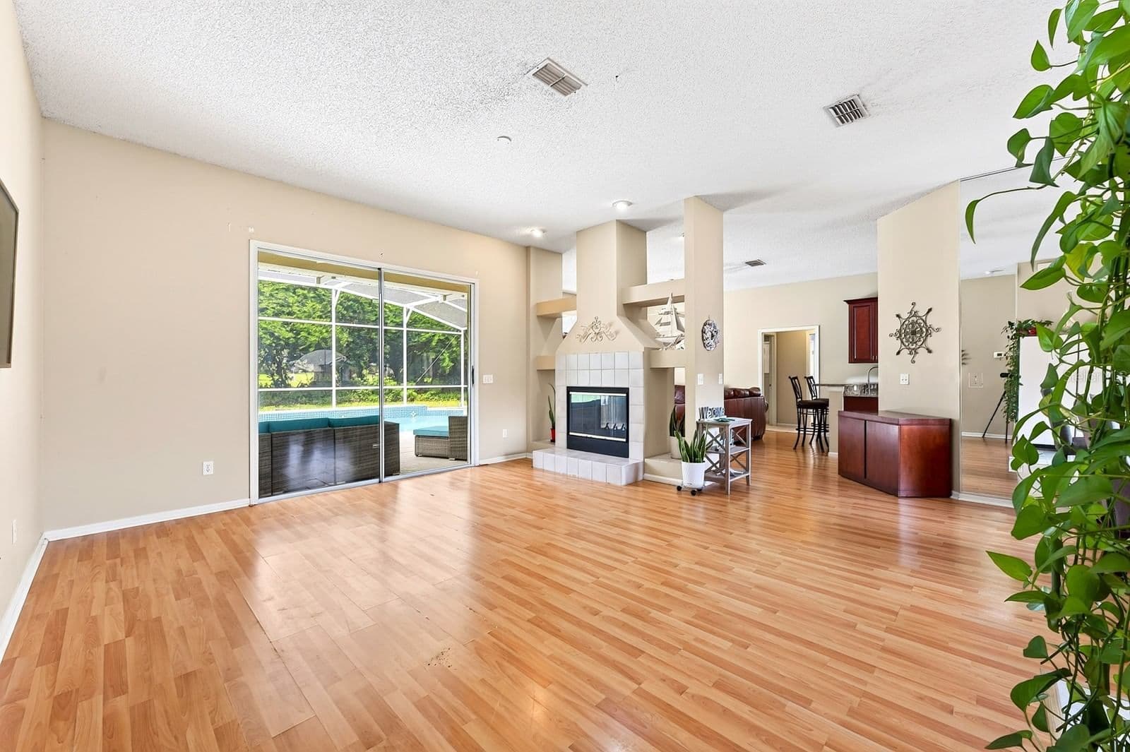 259 SILK BAY
