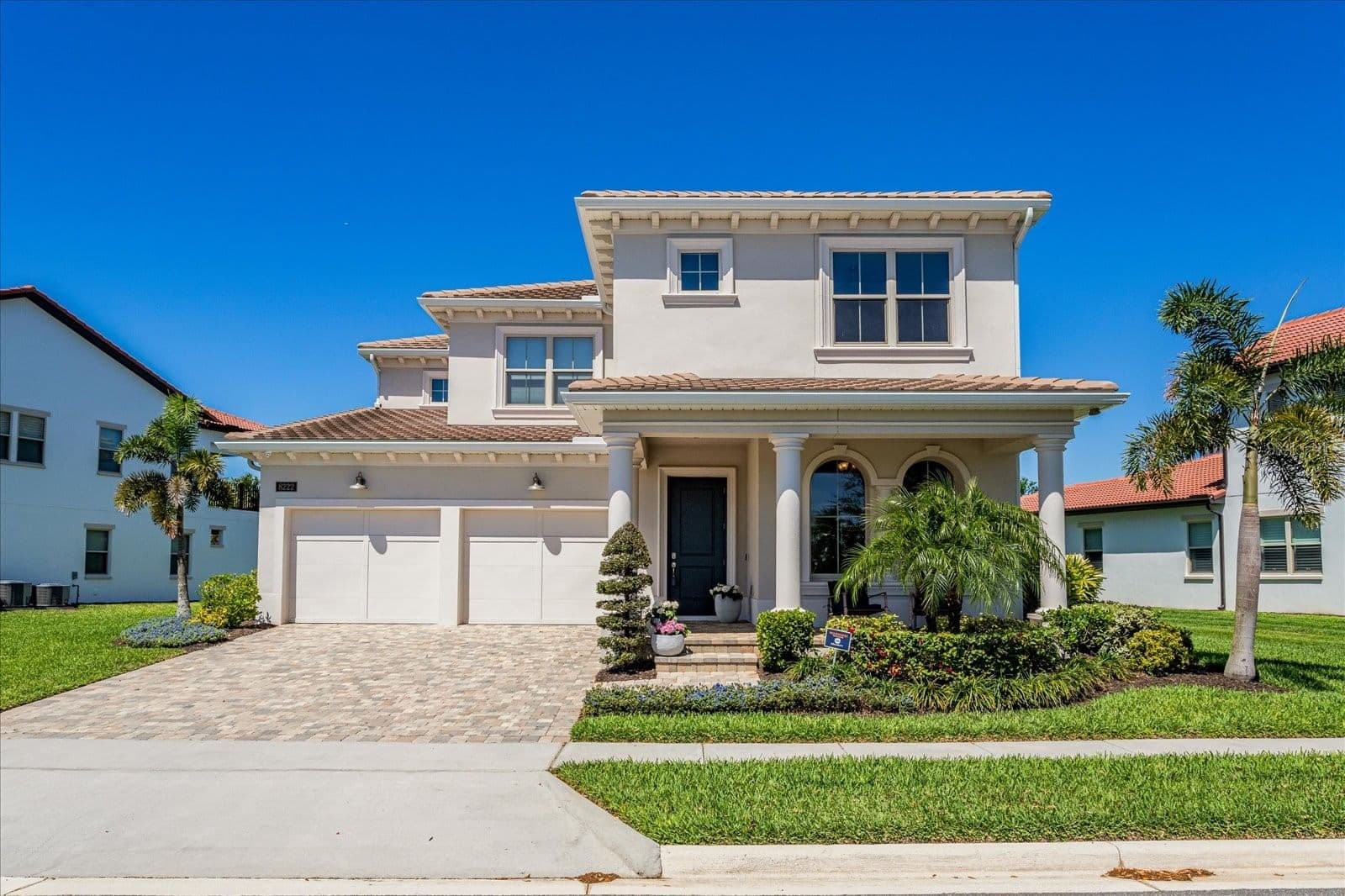 8222 TOPSAIL
