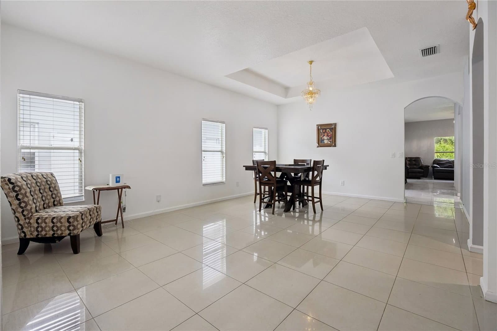Photo 4 of 10802 ARBOR VIEW