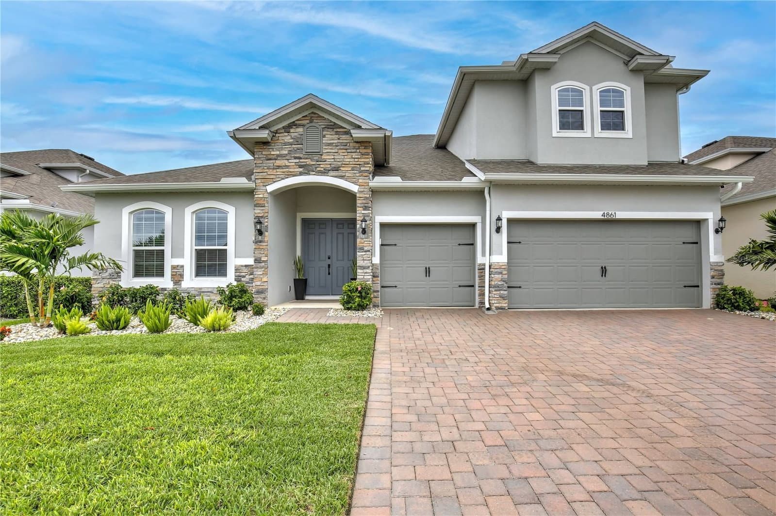 4861 CRAGMERE