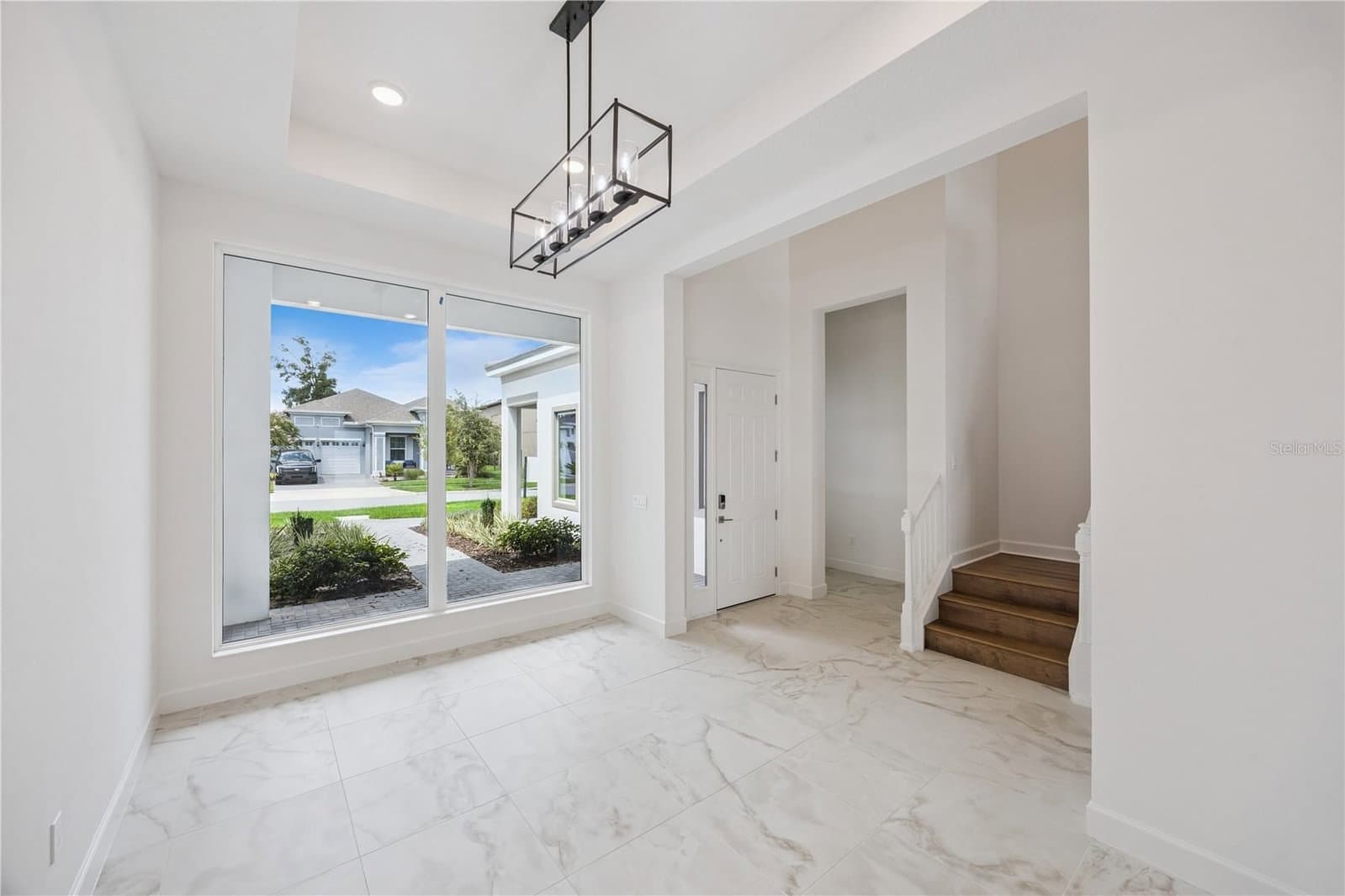 14168 LARKSPUR LAKE