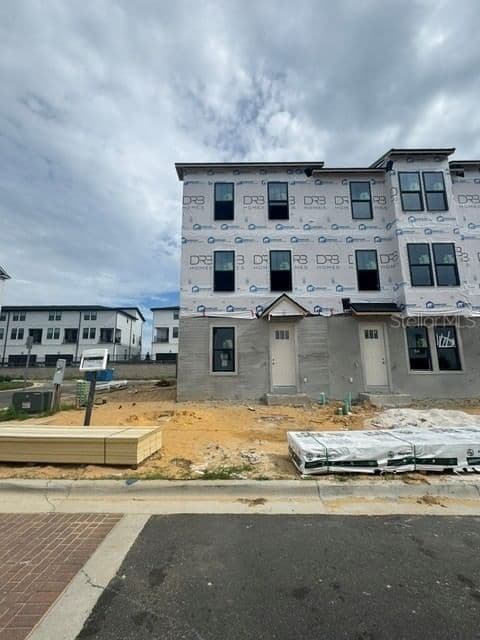 15153 GROVESIDE