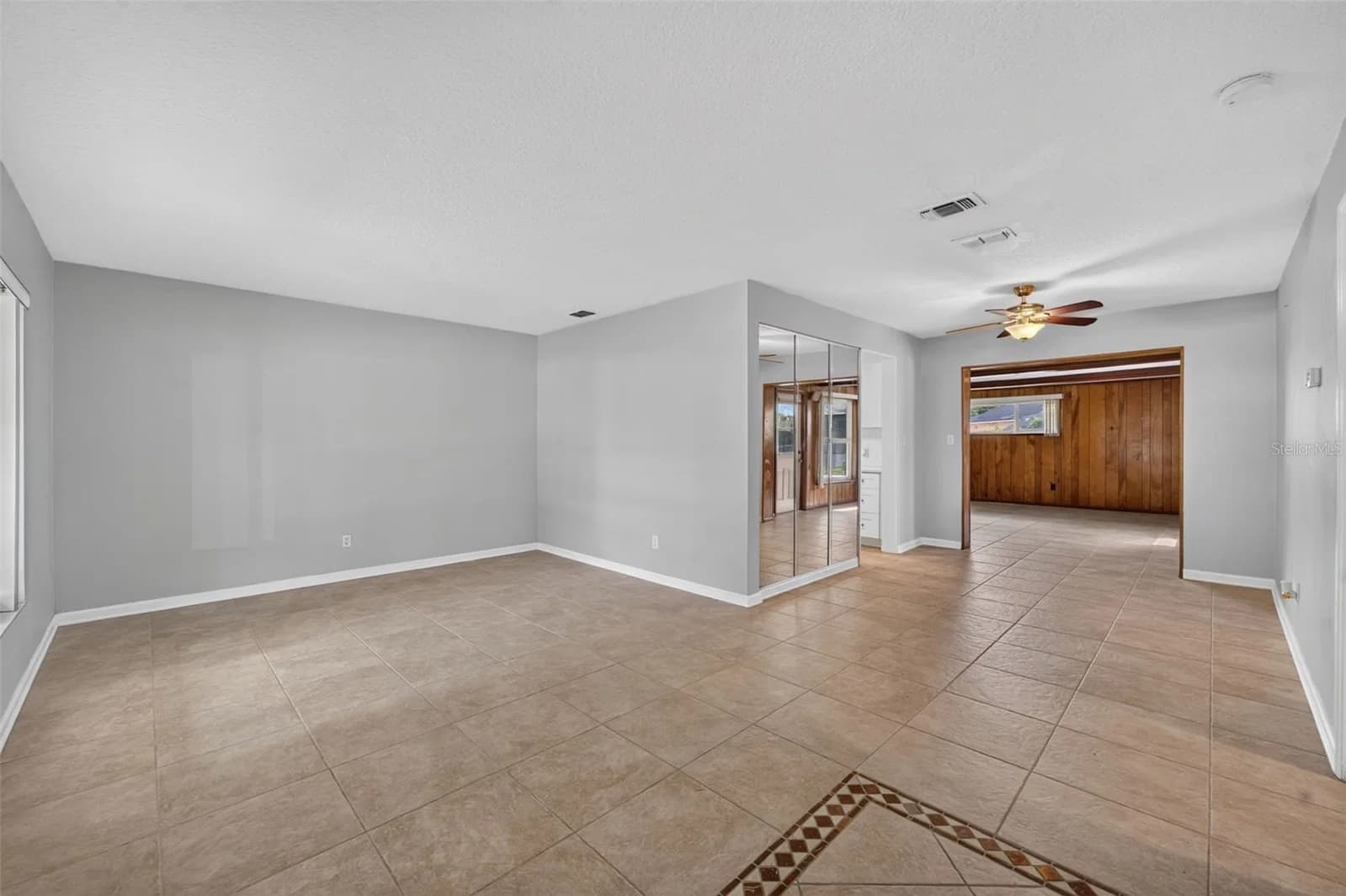 Photo 5 of 2641 CARVELL Court
