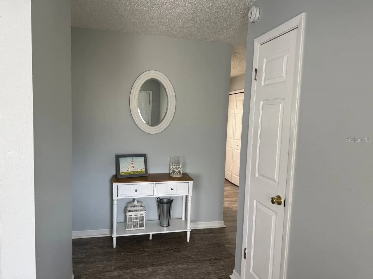 Photo 5 of 290 HILLSIDE Drive