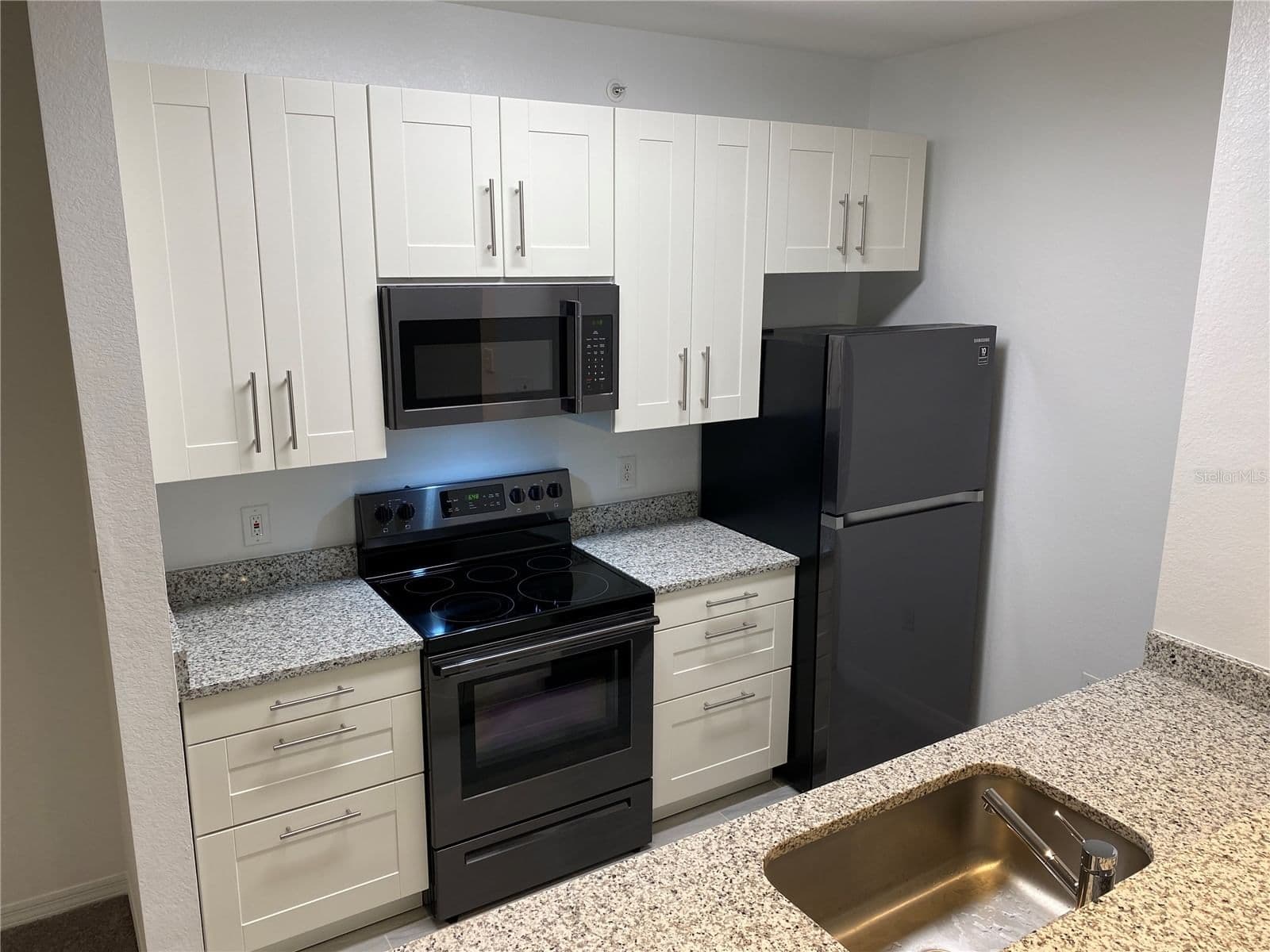 5455 VINELAND