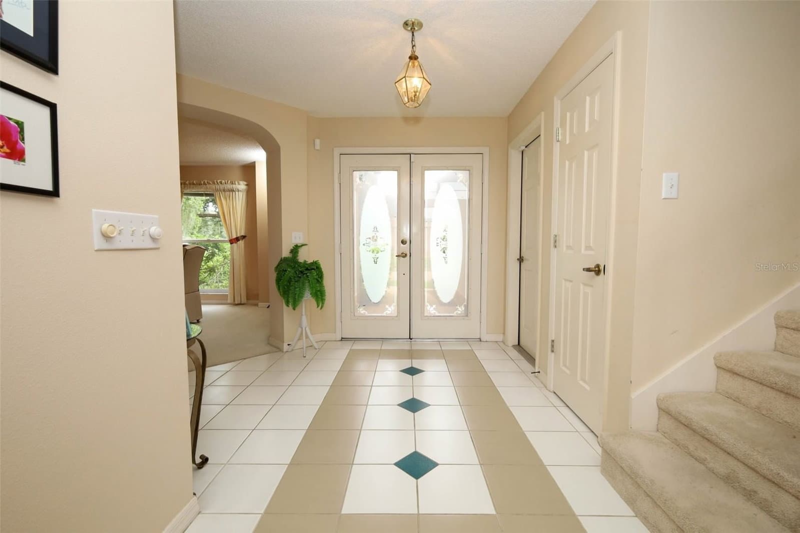 Photo 4 of 12879 WATERHAVEN