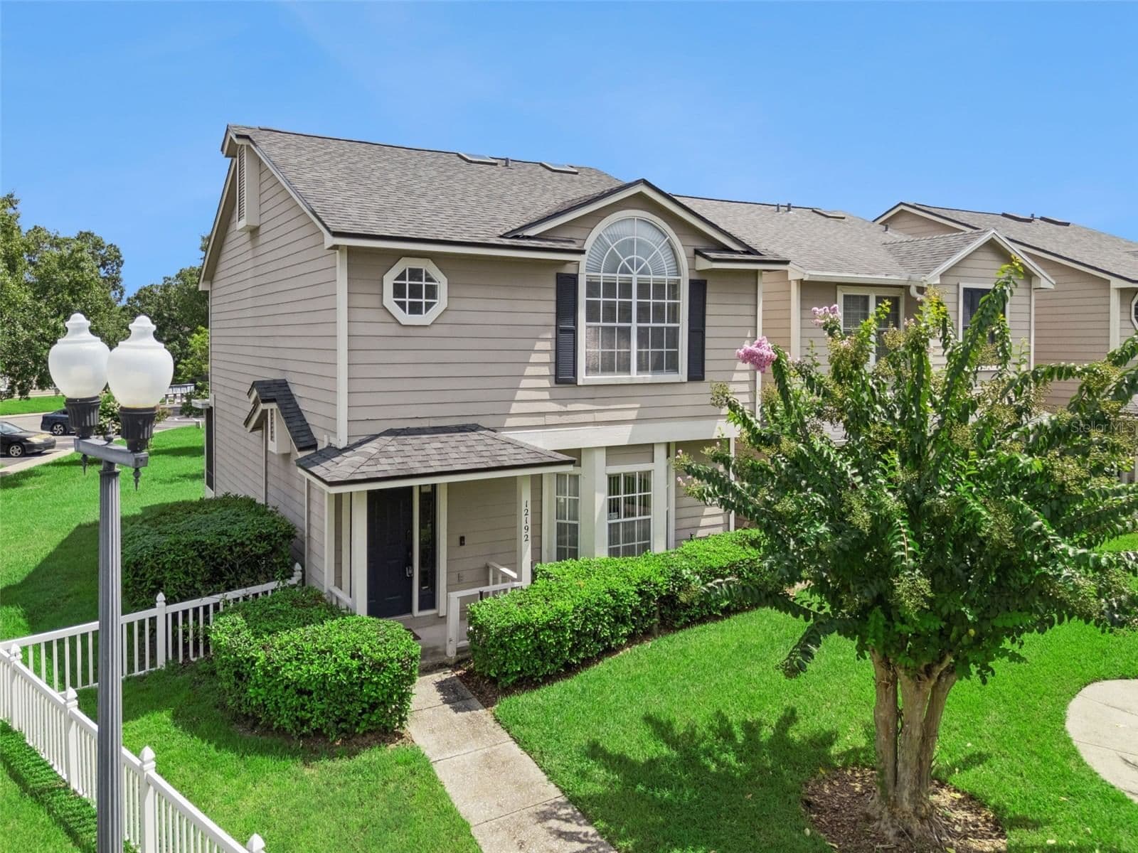 12192 SHADY SPRING