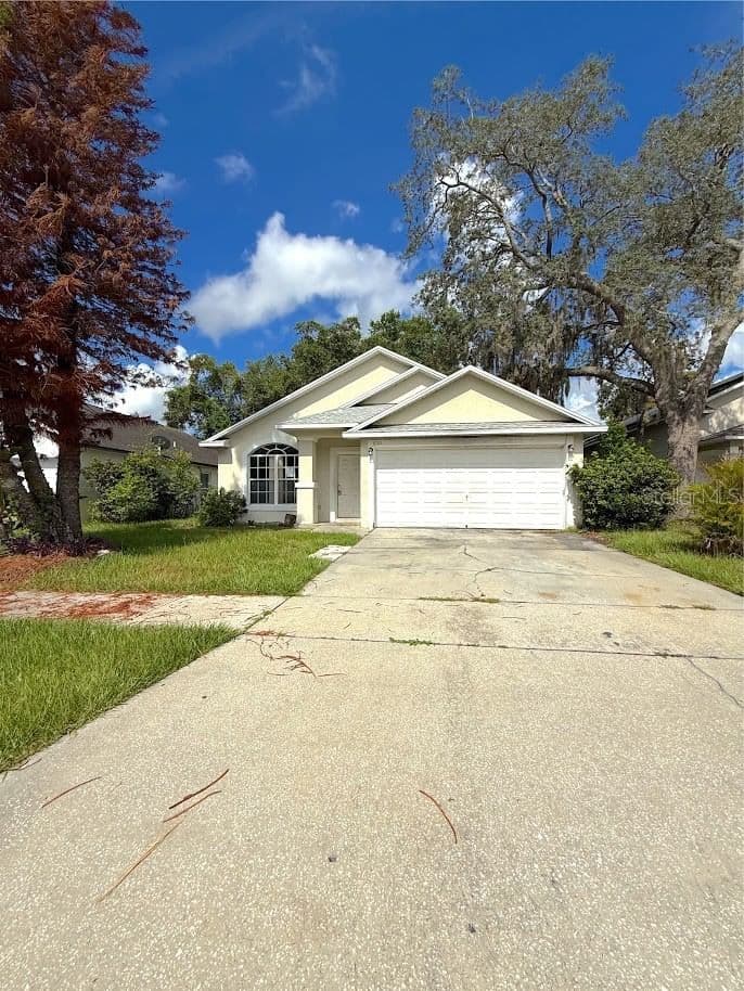 6313 LIVEWOOD OAKS