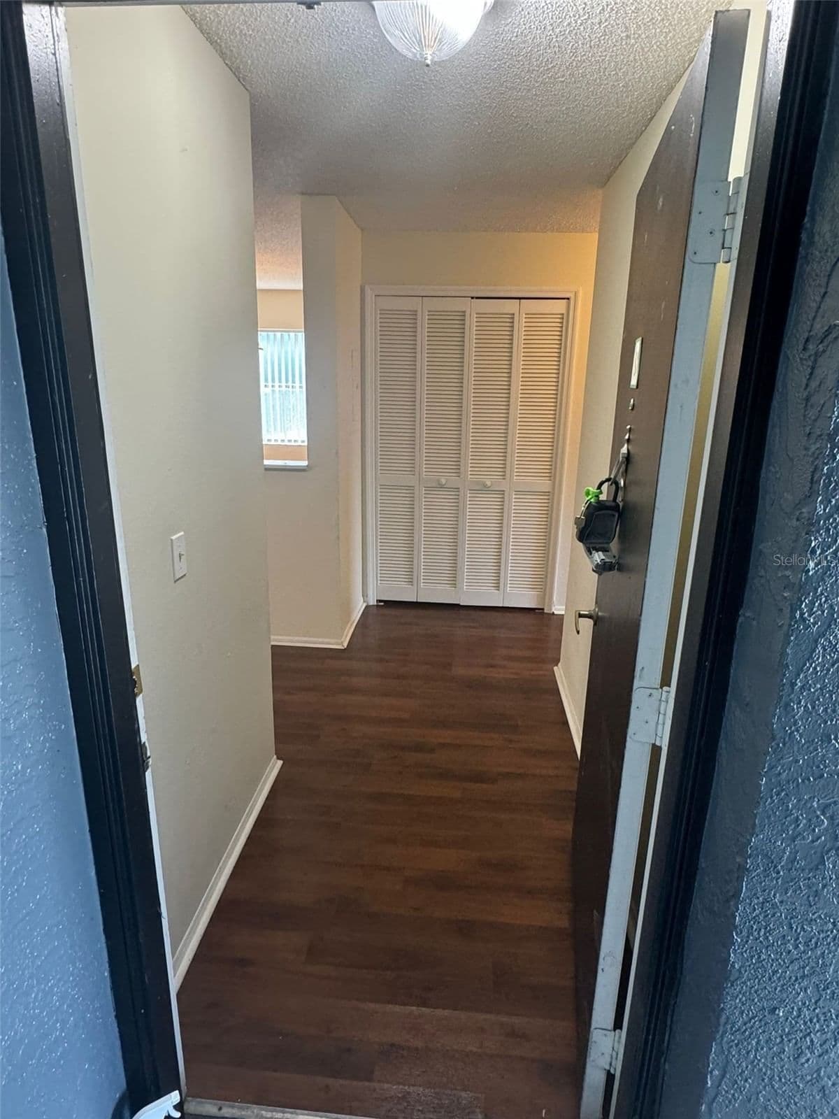 4227 PERSHING POINTE