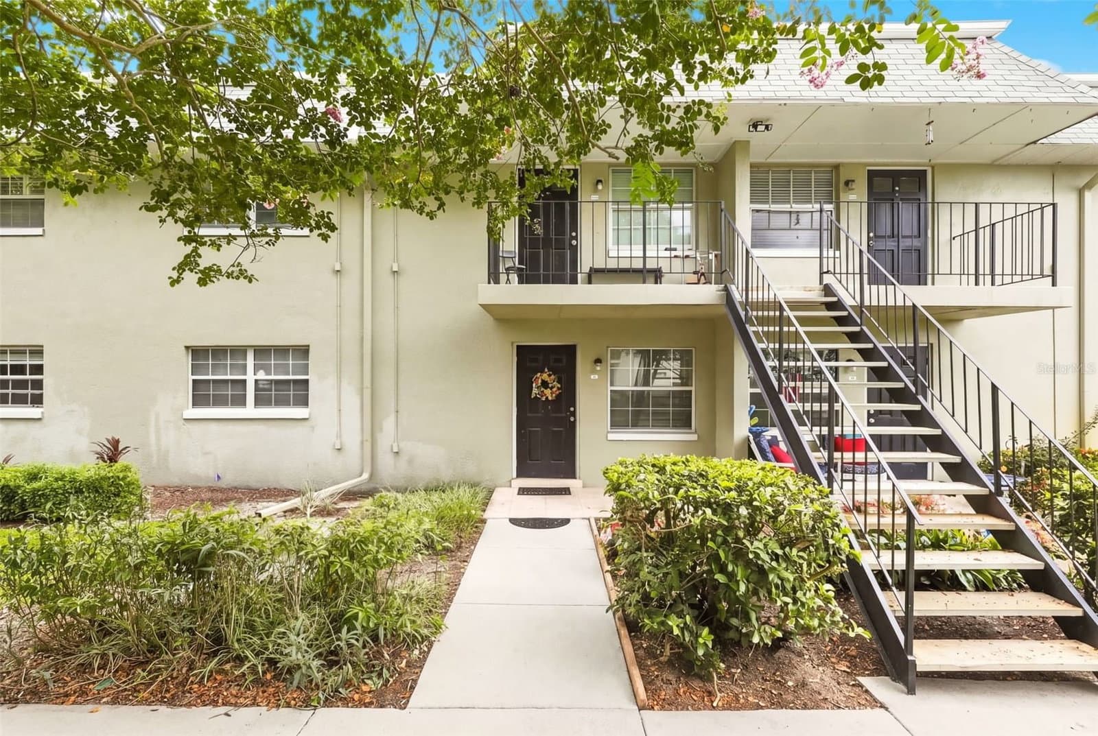 525 CONWAY