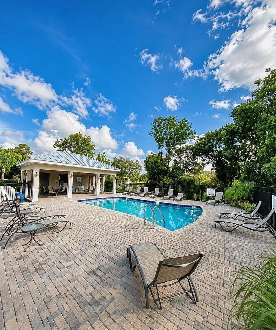 534 LAKE WILDMERE