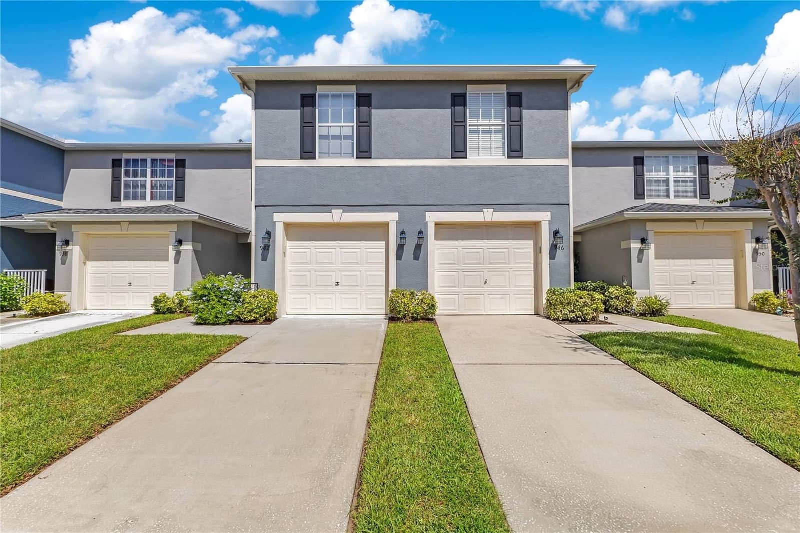 942 COQUINA ROCK