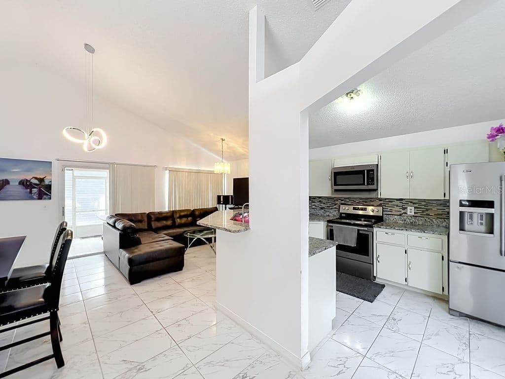 3549 SPRING LAND