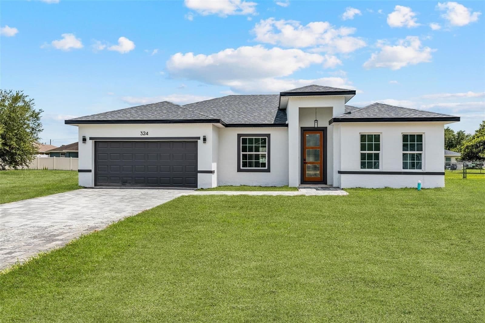 324 MARION OAKS