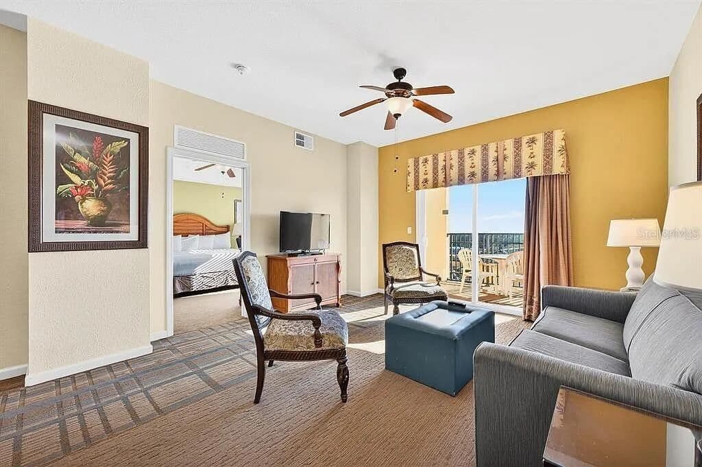 8101 RESORT VILLAGE