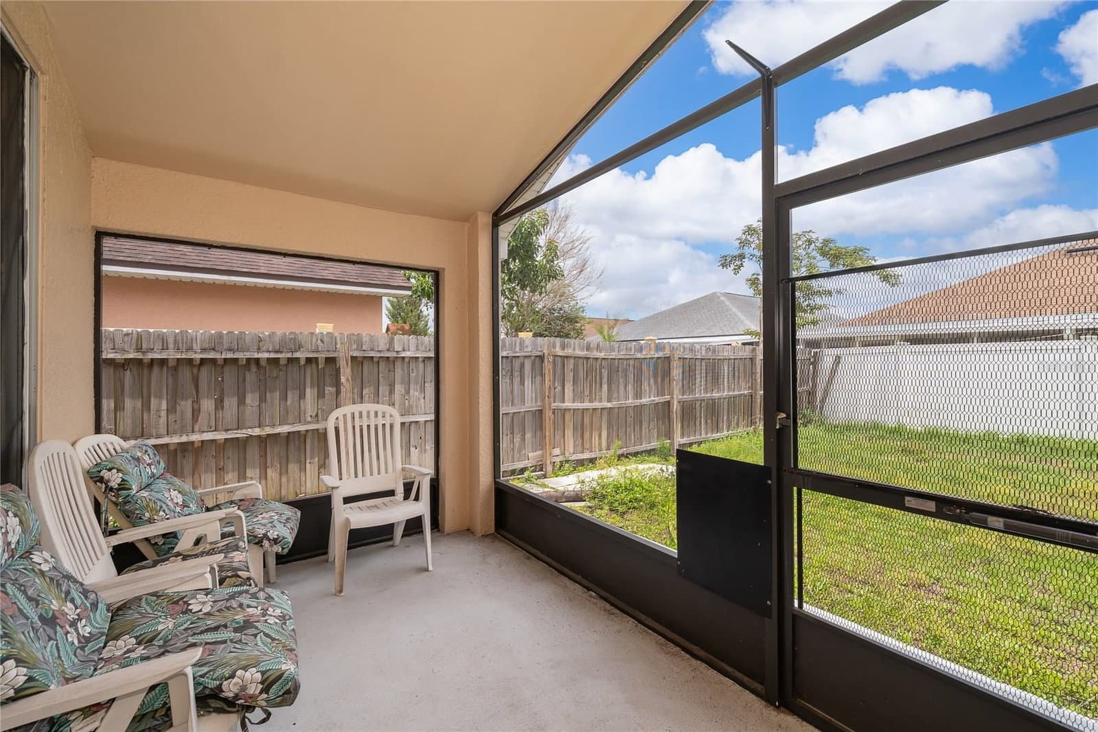 Photo 4 of 7978 ELMSTONE